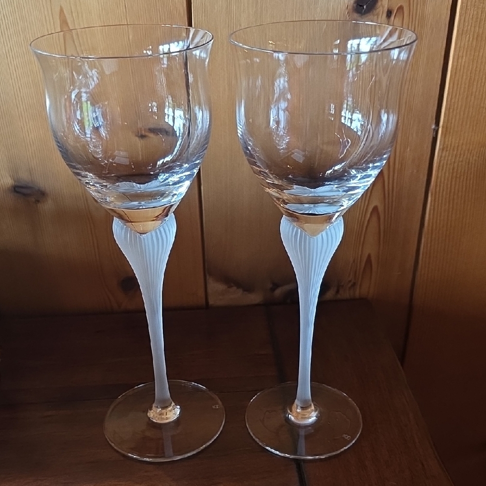 Set Of 2 Vintage  SPIEGELAU Germany Frosted Stem Crystal Wine Glasses (Set Of 2)